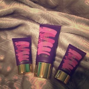 Tarte poreless primer.